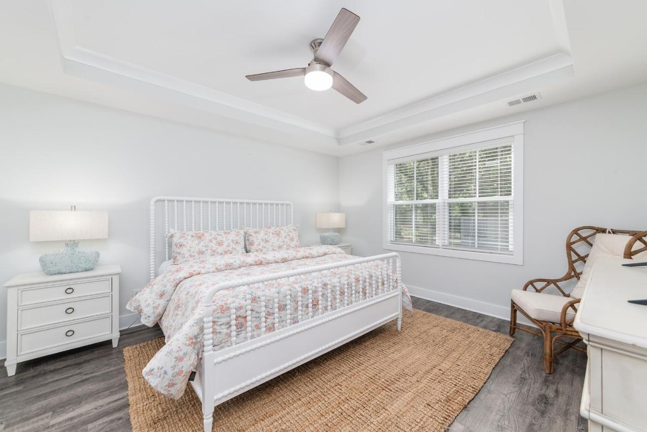 Luxury Beach House W/ Backyard Oasis. Heated Pool. ヒルトンヘッドアイランド エクステリア 写真