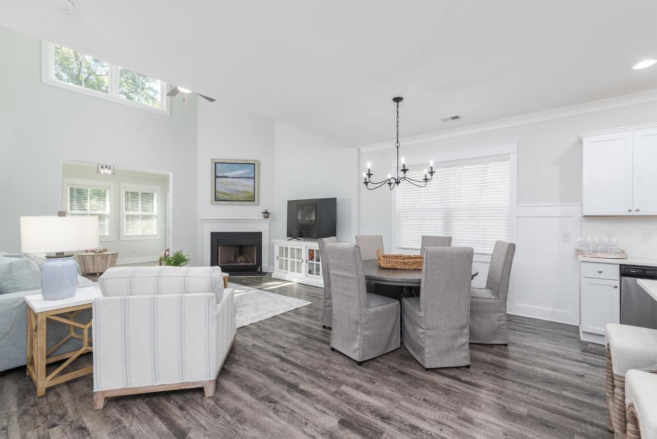 Luxury Beach House W/ Backyard Oasis. Heated Pool. ヒルトンヘッドアイランド エクステリア 写真